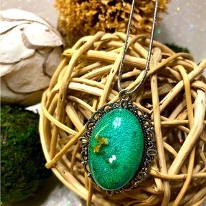 Classic Pendant Necklace